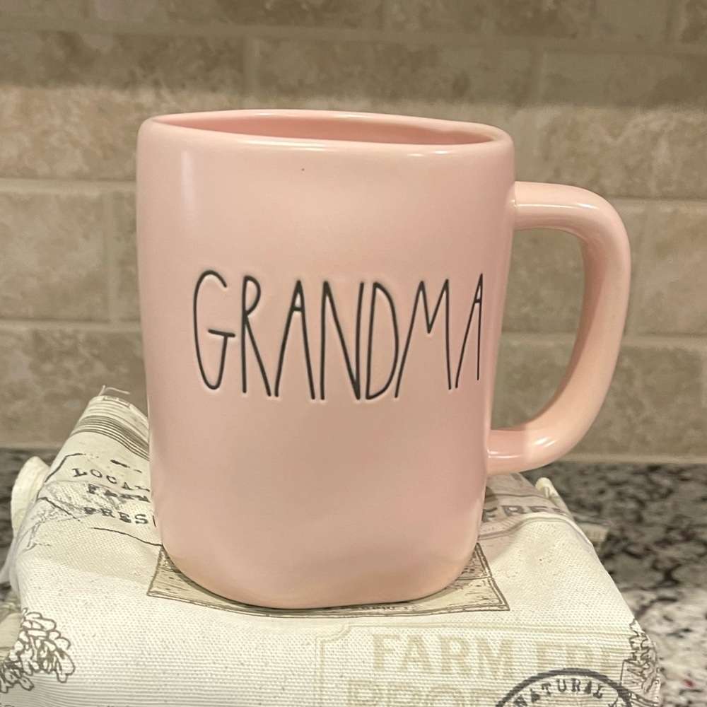 RAE DUNN GRANDMA PINK FARMHOUSE COFFEE TEA MUG